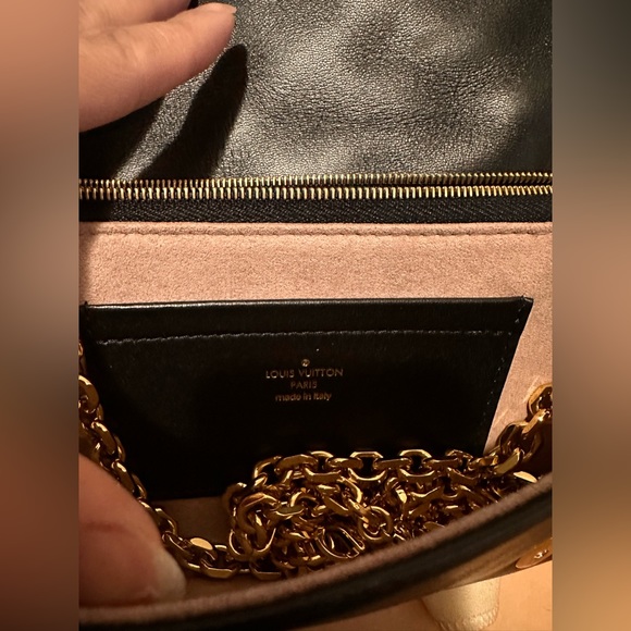 Louis Vuitton Pochette Coussin - Picture 6 of 11